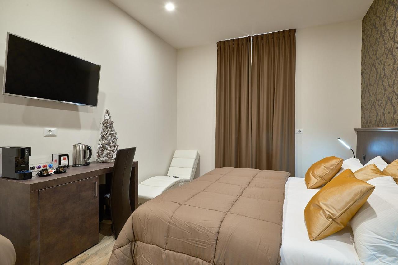 Ricaroka Hotel Albenga Buitenkant foto