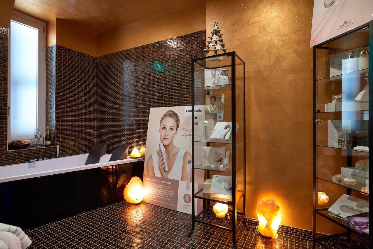 Ricaroka Hotel Albenga Buitenkant foto