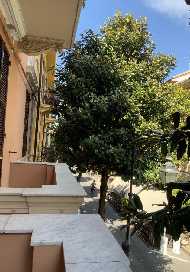 Ricaroka Hotel Albenga Buitenkant foto